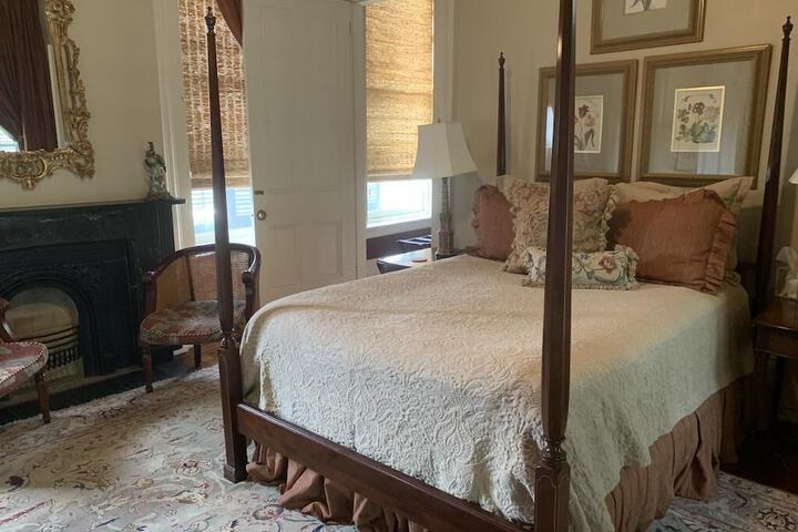 Room 75 of 98