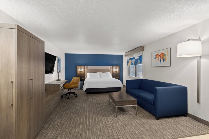 Holiday Inn Express Grove City by IHG