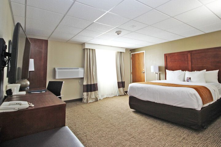 Room 34 of 65