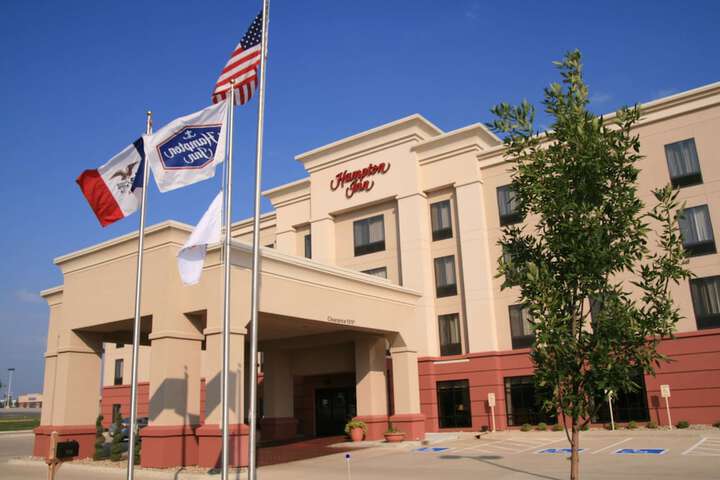 Hotel 1 of 71