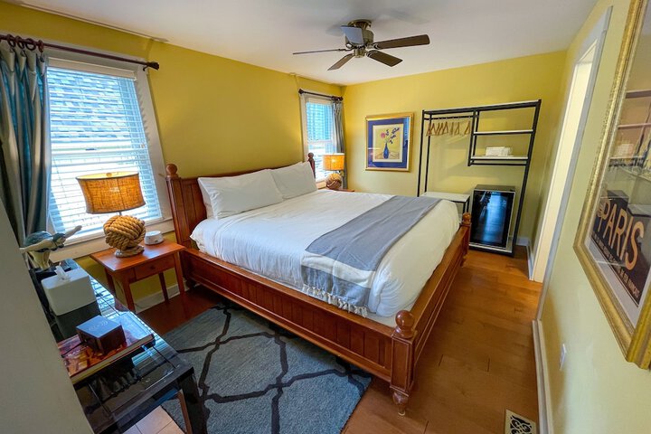 Room 30 of 68