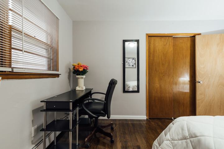 Room 11 of 24