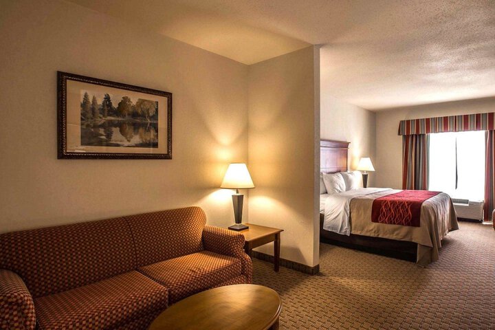 Room 51 of 85