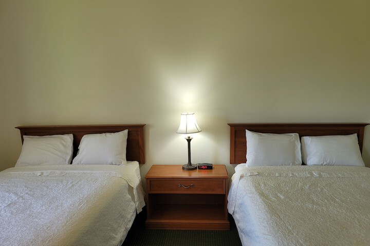 Room 27 of 60