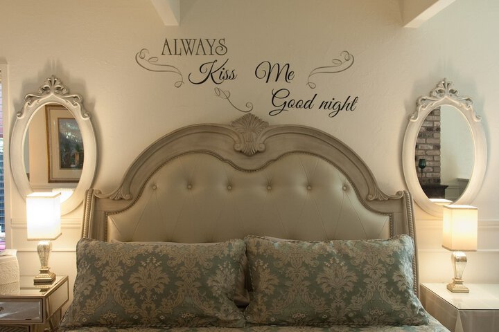 Room 16 of 32