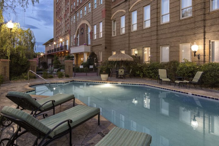 Carnegie Hotel & Spa