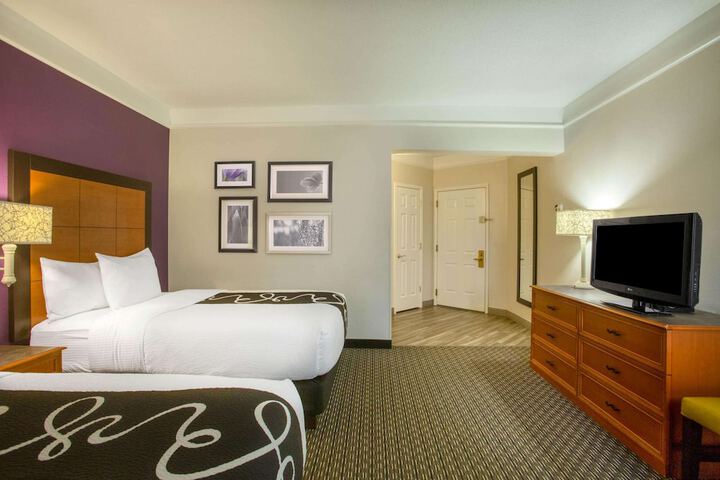 Room 28 of 51