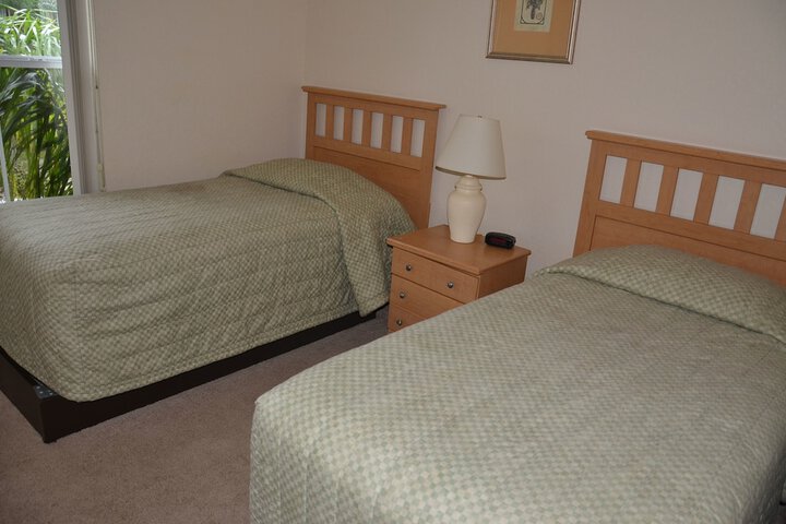 Room 8 of 8