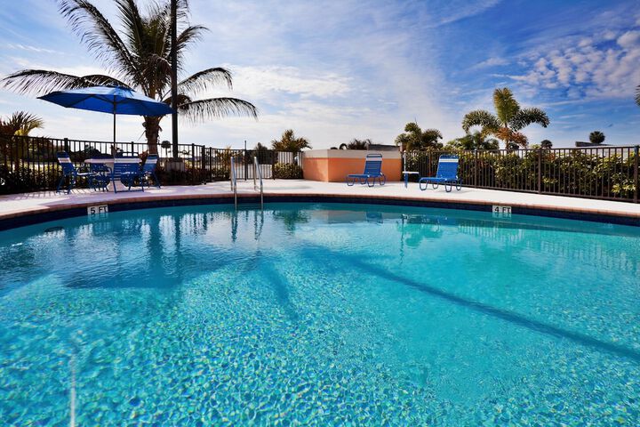 Holiday Inn Express Hotel & Suites Lake Okeechobee by IHG