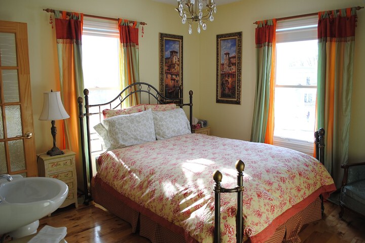 Room 12 of 41
