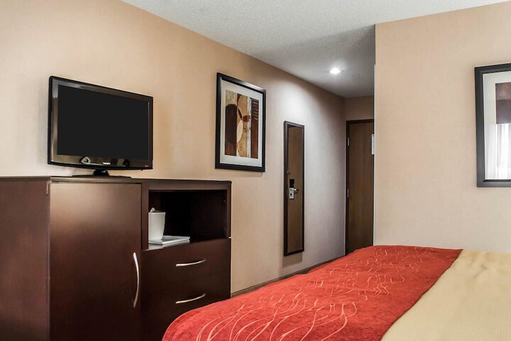 Room 19 of 37