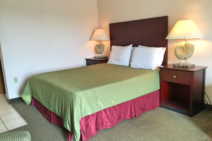 Room 33 of 43