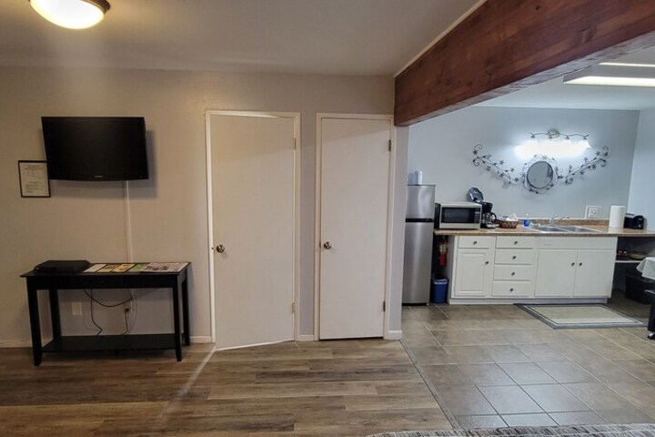 Room 34 of 71