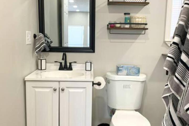 NEWPRIVATE* 2 / 1 Unit *CLOSE to JBLM and PLU*