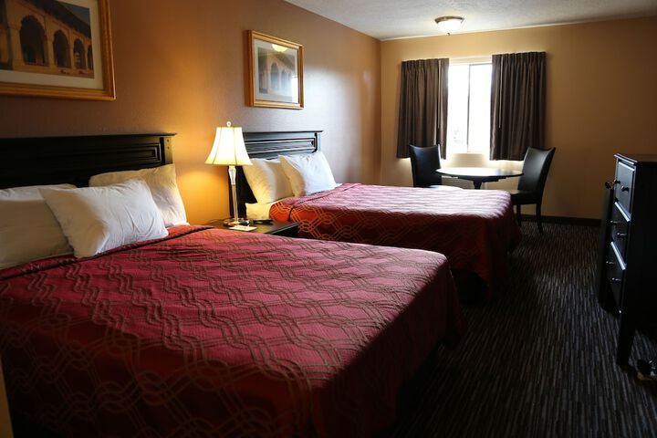 Room 28 of 34