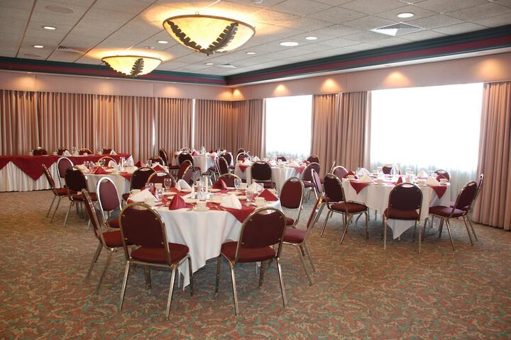 Oakland Airport Executive Hotel
