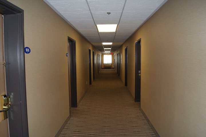 Ballroom/Hall 51 of 56