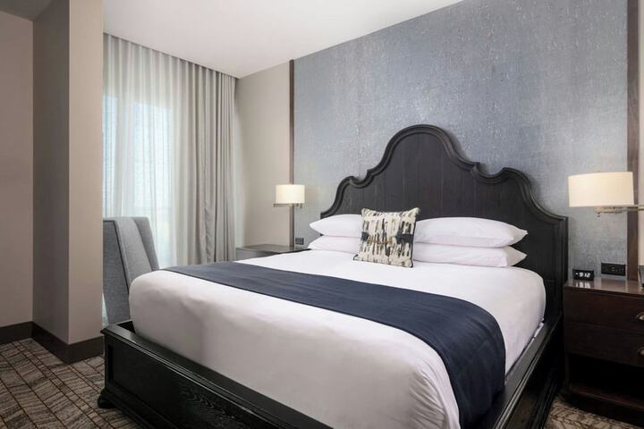 The Stella Hotel Autograph Collection