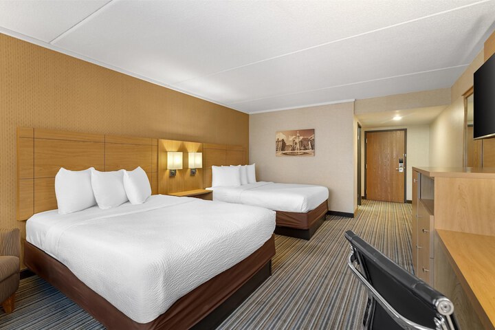 Best Western Royal Plaza Hotel & Trade Center