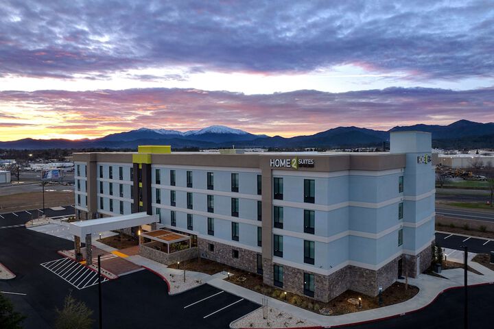 Hotel 4 of 53