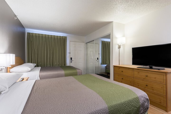 Room 18 of 30