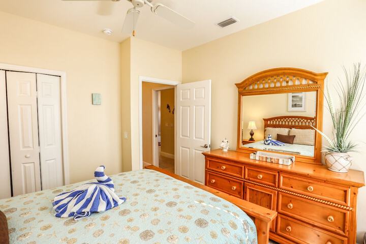 Room 18 of 27
