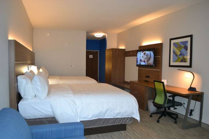 Room 22 of 34