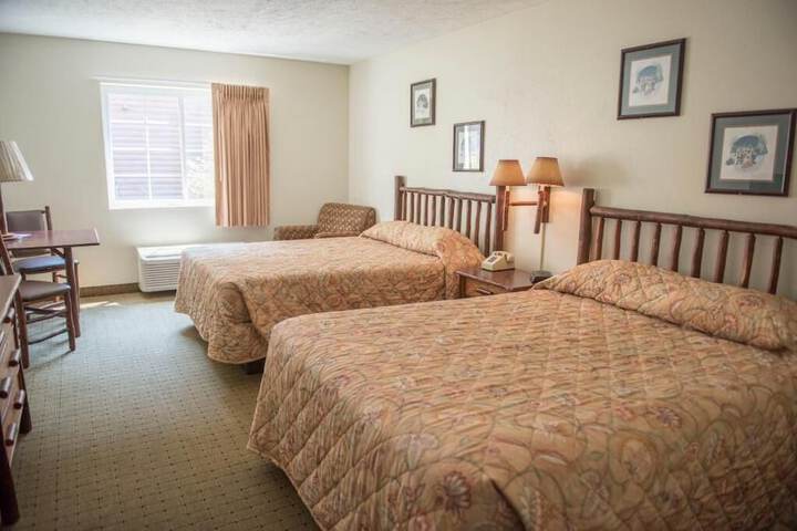 Santas Lodge and Resort