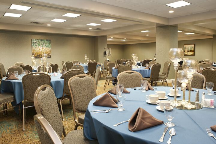 Holiday Inn Rock Island by IHG