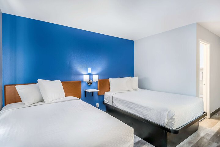 Room 20 of 32