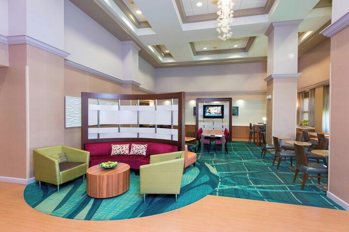 Hotel Interior 9 of 24