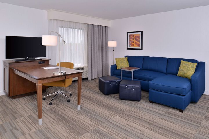 Room 35 of 64