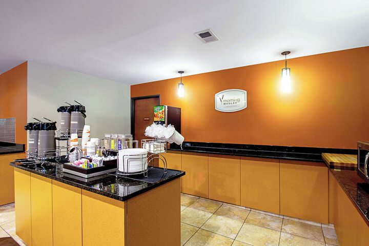 MainStay Suites Madison - Monona