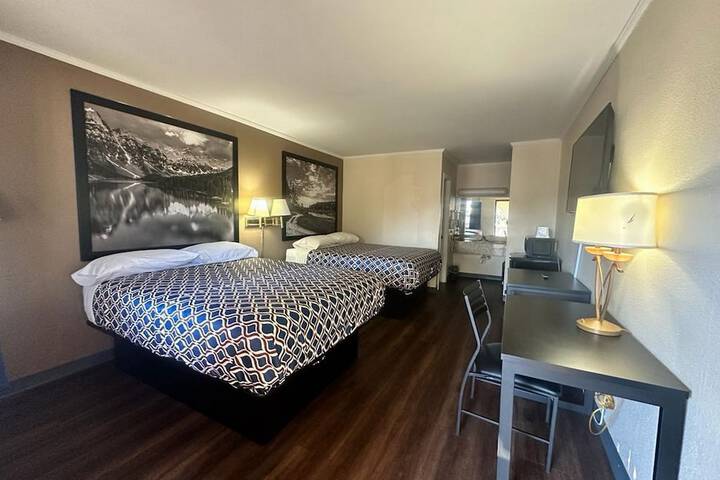 Room 14 of 20
