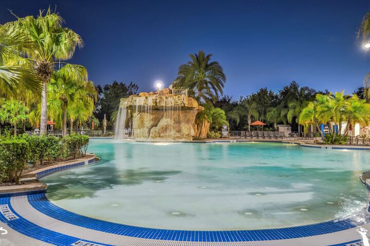 Pool 15 of 95
