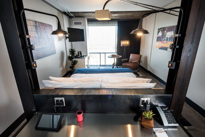 Room 16 of 84