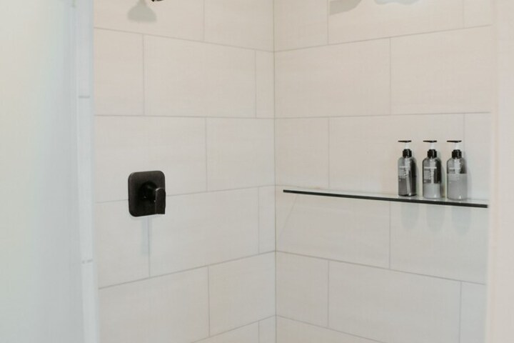 Room 45 of 230
