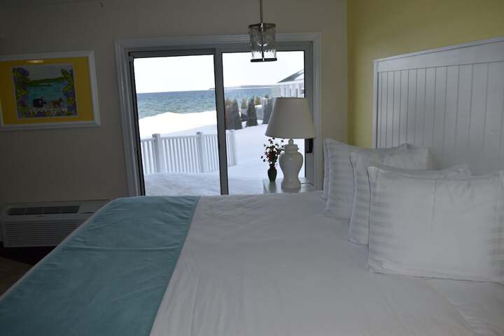 Room 4 of 34