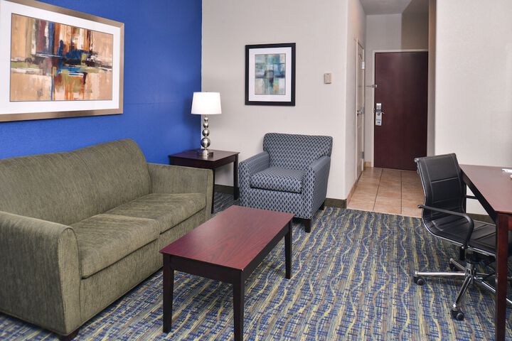Room 25 of 61