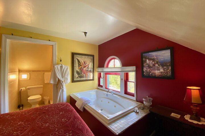 Hot Tub 46 of 47