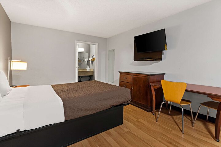 Rodeway Inn Brooklawn