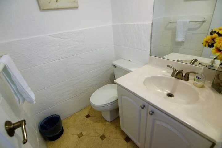 Room 24 of 52