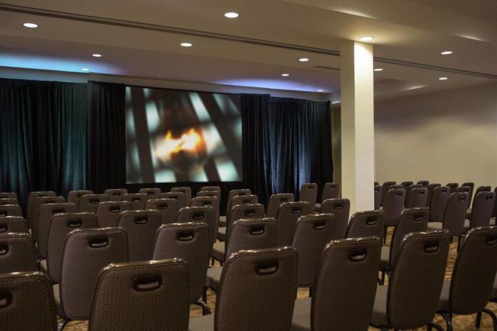RENAISSANCE WESTCHESTER HOTEL