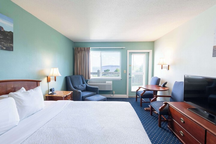 Room 92 of 199