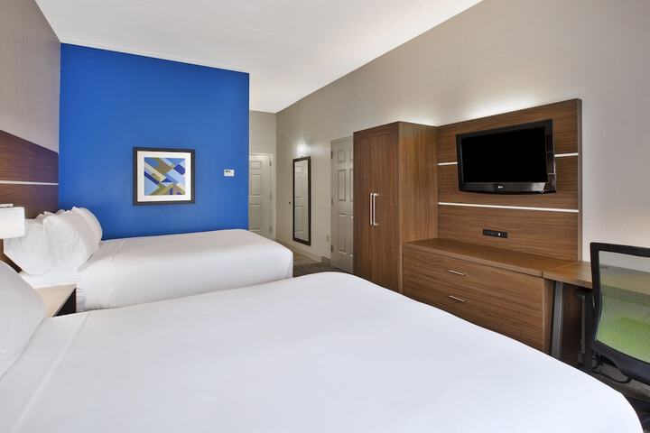 Room 30 of 44