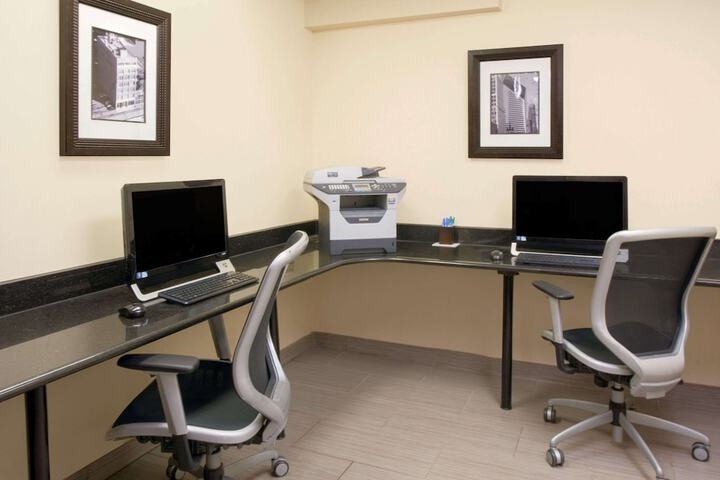 Business Center 23 of 23