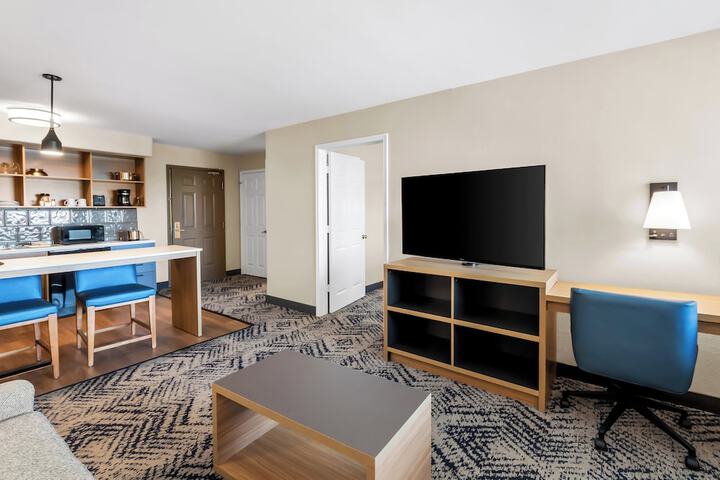 Candlewood Suites VICTORIA by IHG