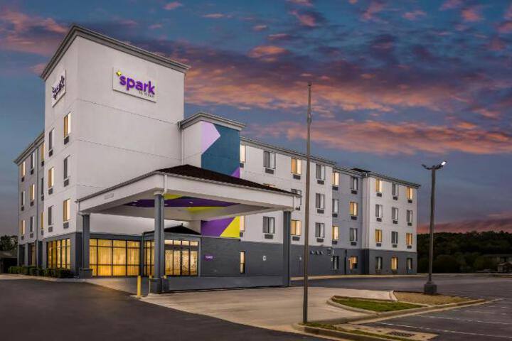 Spark by Hilton Pelham Birmingham I 65