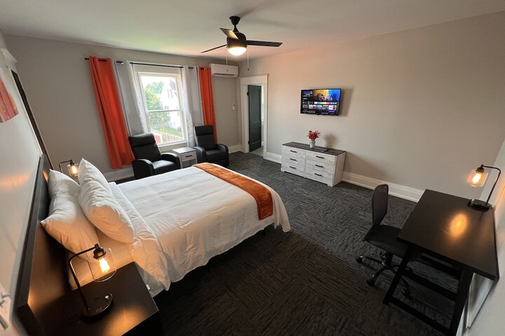 Room 7 of 25