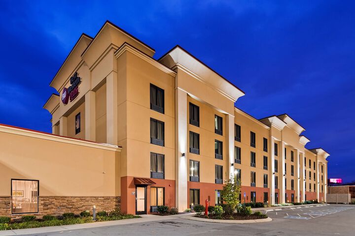 Hotel 2 of 13
